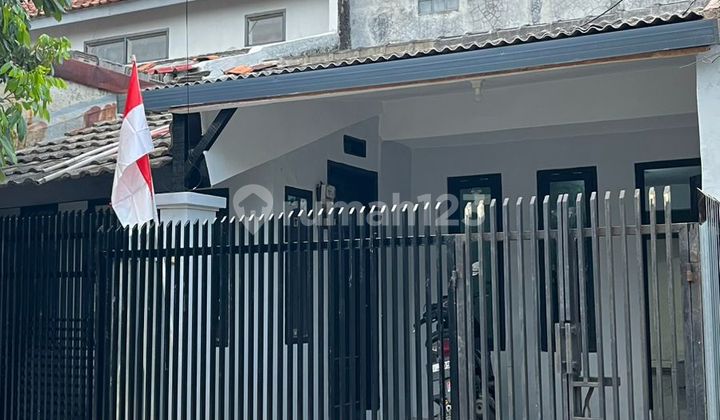 DIJUAL RUMAH 2 LANTAI MINIMALIS SIAP HUNI DI MARGAHAYU RAYA BANDUNG HUNIAN AMAN DAN NYAMAN 