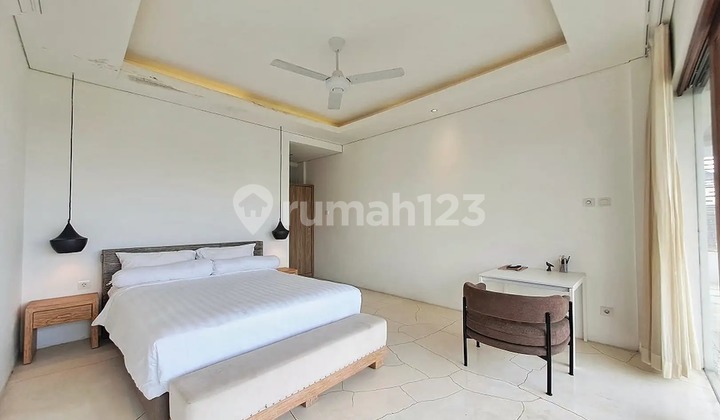 5-Bedroom Leasehold Villa with Generous Garden Space in Umalas SLL023 2