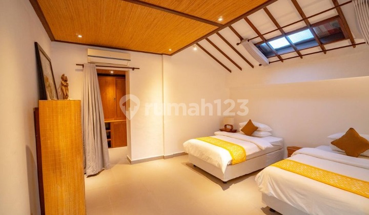 Beautiful mix traditional modern villa with long lease VL2833 2