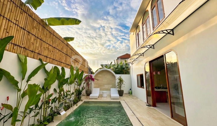 Beautiful Three Bedroom Freehold Smart System Villa In Private Residential Area In Jimbaran Vl3479
