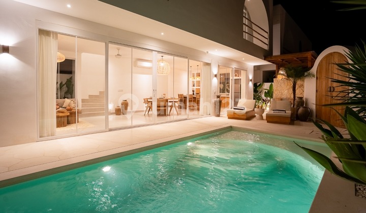 Dua kamar tidur villa Mediterania disewakan di Canggu - Batu Bolong SLL015 Dua kamar tidur villa Mediterania disewakan di Canggu - Batu Bolong SLL015