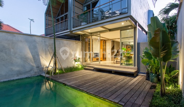 Three Bedrooms Designer Villa for Lease in Umalas VL2338 Three Bedrooms Designer Villa for Lease in Umalas VL2338