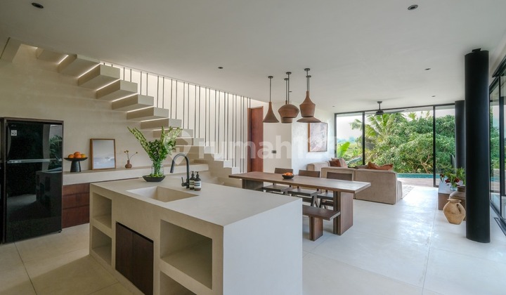 New modern freehold three bedroom villa in Nyanyi Beach VL2773 2