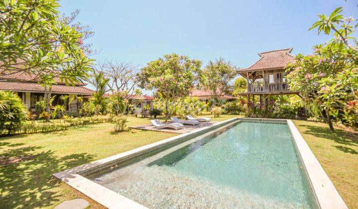 Stylish And Spacious Villa  In Kedungu Vl1989