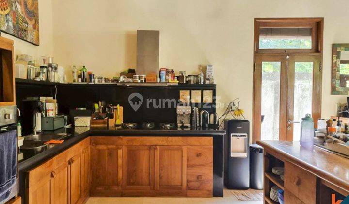 Pleasant Five Bedrooms Family Home Walking Distance To The Beach Vl2512 3