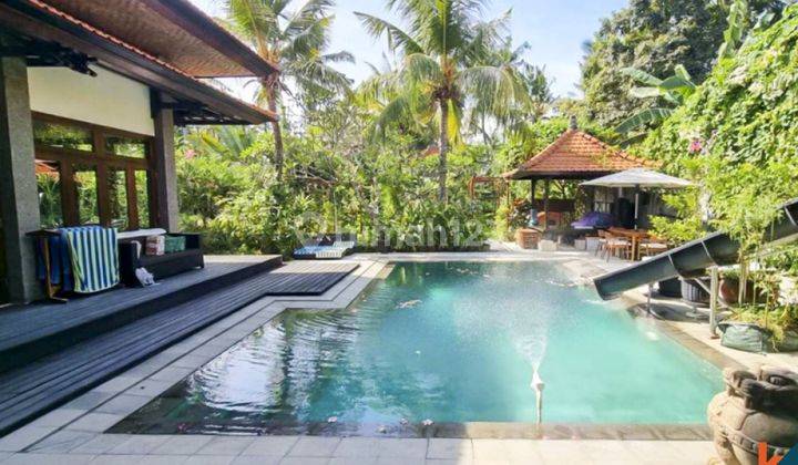 Pleasant Five Bedrooms Family Home Walking Distance To The Beach Vl2512 14