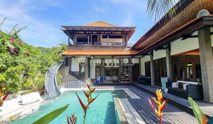 Pleasant Five Bedrooms Family Home Walking Distance To The Beach Vl2512 20