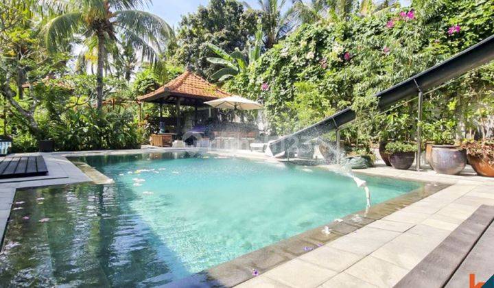 Pleasant Five Bedrooms Family Home Walking Distance To The Beach Vl2512 21