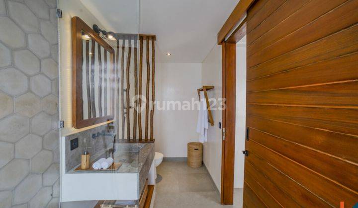 THREE BEDROOMS VILLA IN CANGGU AREA WITH PRICE USD 299.000 14