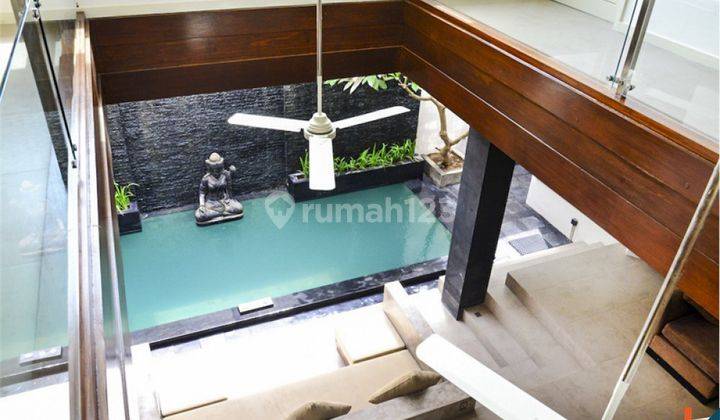 Charming Freehold Villa  In The Heart Of Legian Vl2296