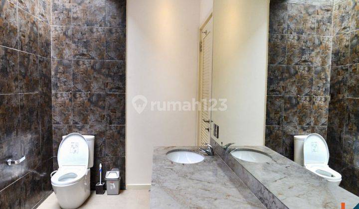 Charming Freehold Villa  In The Heart Of Legian Vl2296