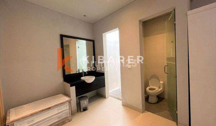 One Bedroom Complex Villa With Sharing Pool In Kerobokan Area Yre5581 2