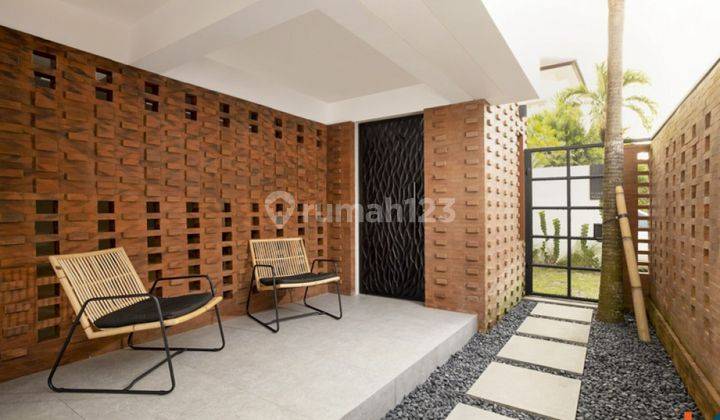 High End Exclusive Freehold Property Vl2557