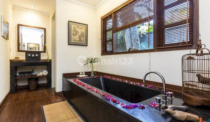 Freehold Estate Four Villas Near The Beach Vl2581