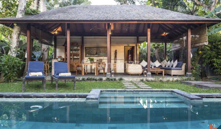 Freehold Estate Four Villas Near The Beach Vl2581