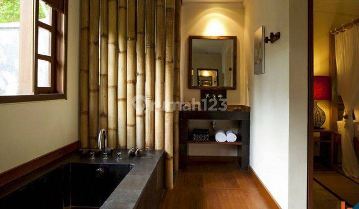 Freehold Estate Four Villas Near The Beach Vl2581