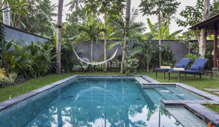Freehold Estate Four Villas Near The Beach Vl2581