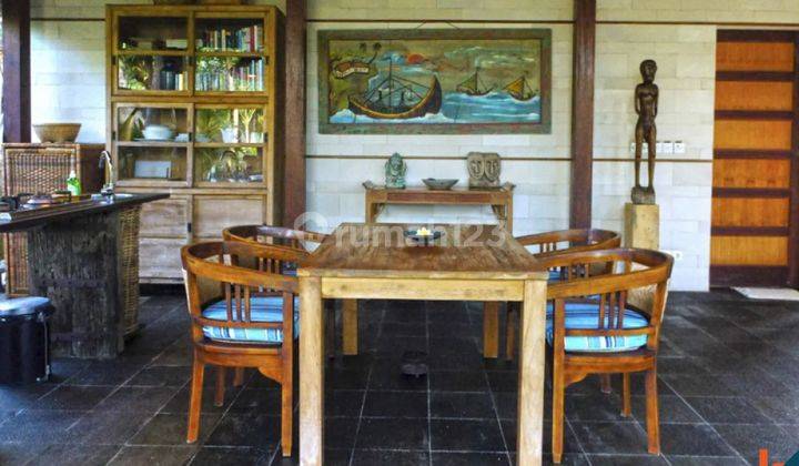 Freehold Estate Four Villas Near The Beach Vl2581