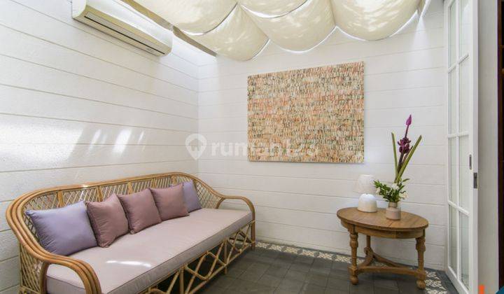 Colonial Four Bedrooms Freehold Villa In Umalas Vl2589