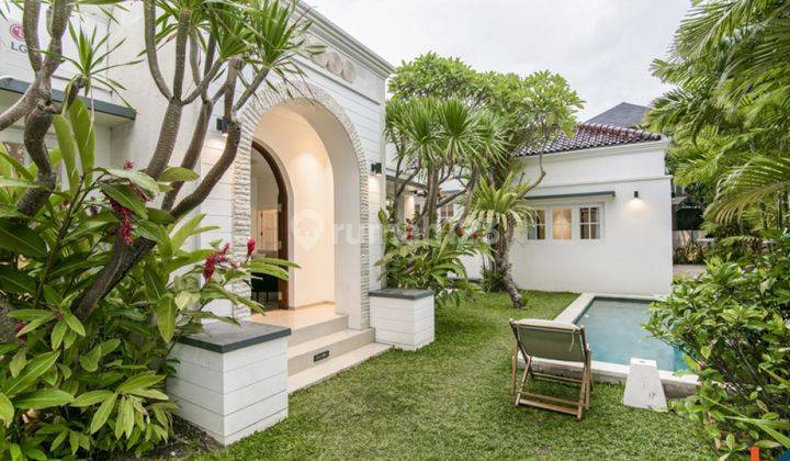 Colonial Four Bedrooms Freehold Villa In Umalas Vl2589