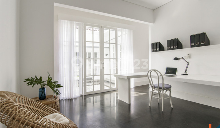 Colonial Four Bedrooms Freehold Villa In Umalas Vl2589