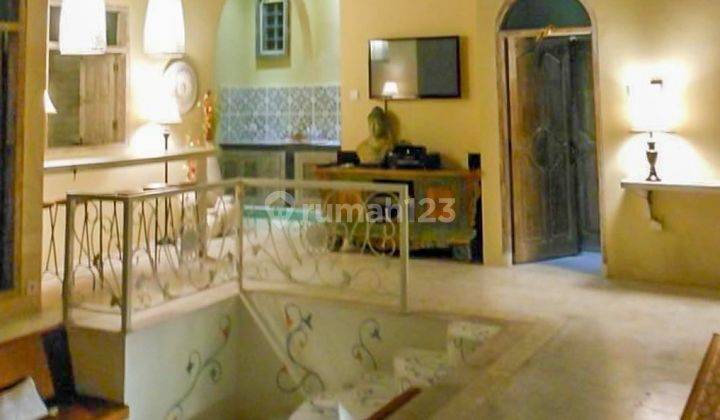 Modern Unique Freehold Villa In Kerobokan Vl1469