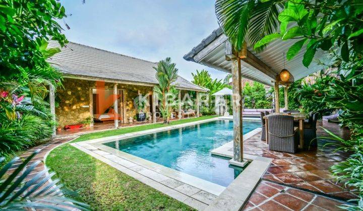 Beautiful Three Bedroom Villa For Living In Great Area Of Kerobokan Yra1120 2