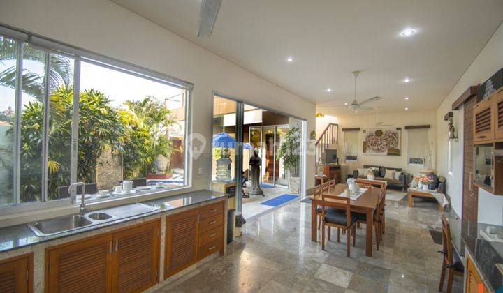 Beautiful Three Bedroom Freehold Villa In Kesambi Vl2731 2