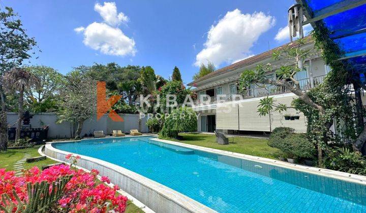 Spacious Six Bedroom Enclosed Living Villa With Overlooking Ricefield View In Berawa Yrv4085 1