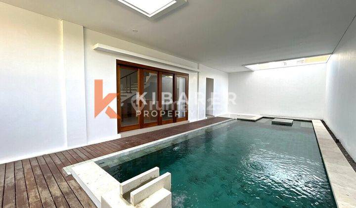 Modern Three Bedroom Enclosed Living Complex Villa In Ungasan Yrr3273 1