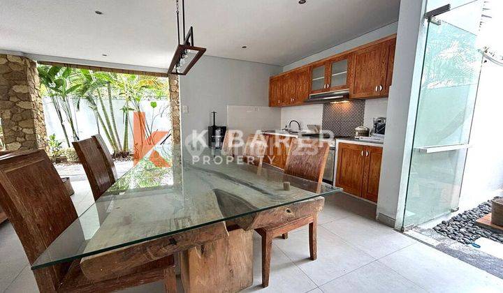 Homey Three Bedroom Tropical Villa Open Living Room In Umalas Enclosed Optional Yrr3331 2