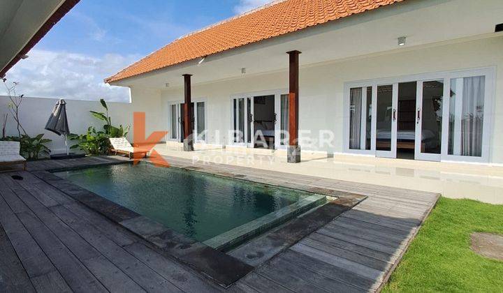 Rice Field View Three Bedrooms Enclosed Living Villa In Seseh Yrc5000 1