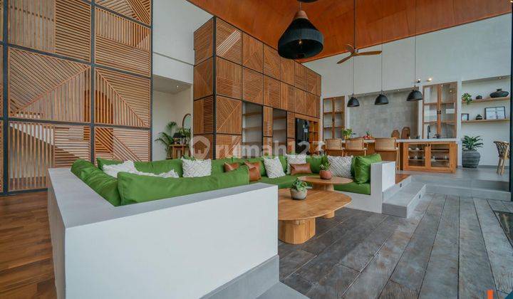 MODERN LUXURIOUS FOUR BEDROOM LEASEHOLD ESTATE IN BERAWA VL3051 2