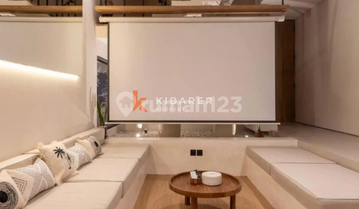 Modern Three Bedroom Enclosed Living Villa With Rooftop In Pererenan Yrv4250 2