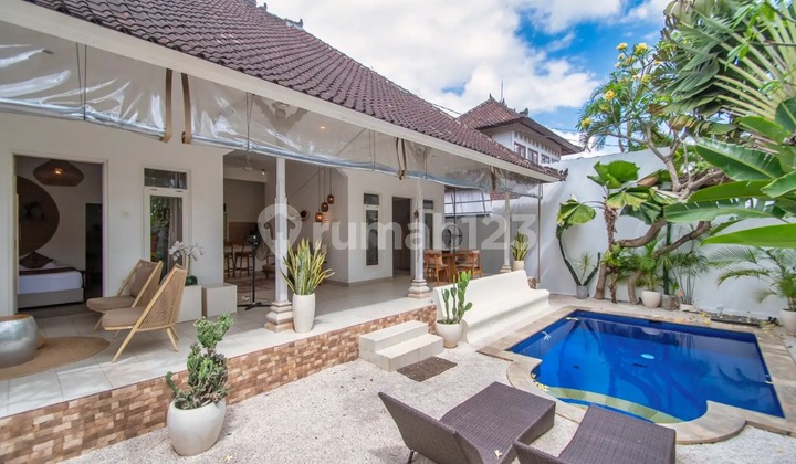 Charming and Central Great Two Bedroom Leasehold Villa in Seminyak VL3354