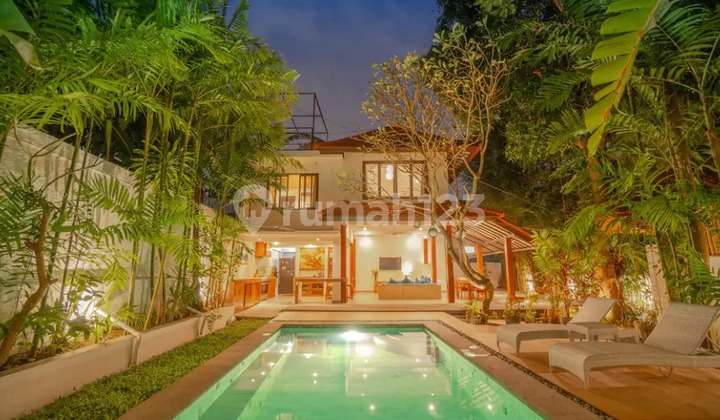 Beautiful mix traditional modern villa with long lease VL2833