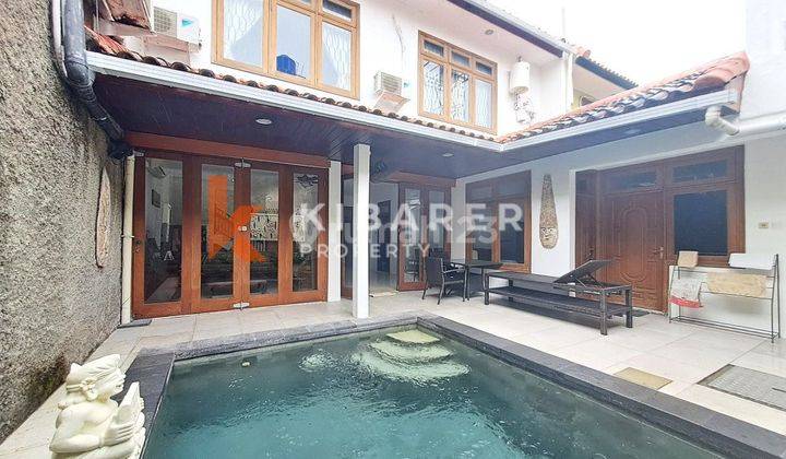 Homey Four Bedroom Classic Enclosed Living Room Villa In Kuta Yrc5013 1