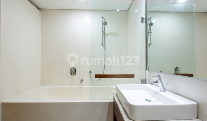 Tersedia Villa Desain Tiga Kamar Tidur untuk Disewakan di Umalas VL2338 2