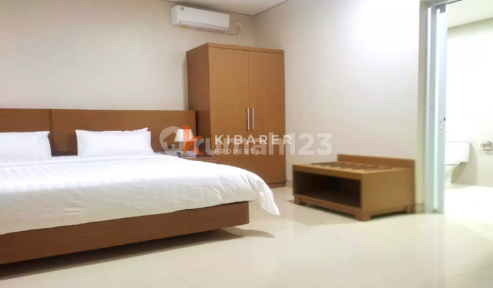 Vila Dua Kamar Tidur dengan Ruang Tamu Terbuka yang Menawan Terletak di Ungasan YRR3035