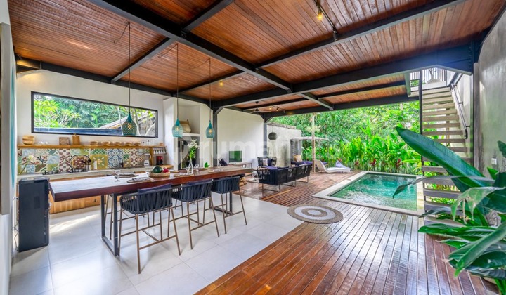 Tranquil Three Bedroom Villa with Stunning Jungle Views for Lease in Tumbak Bayuh VL3433