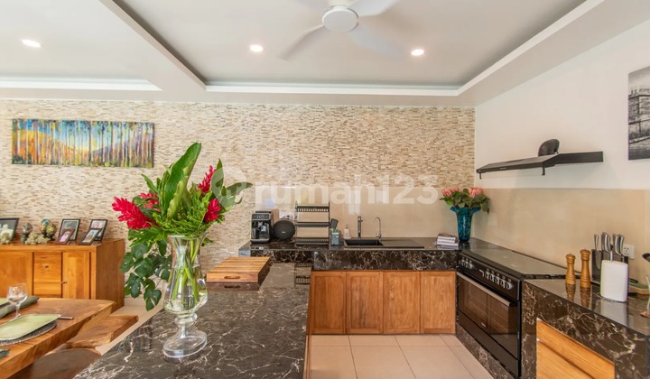 Beautiful Three Bedroom Leasehold Property In Kerobokan Vl3534 2