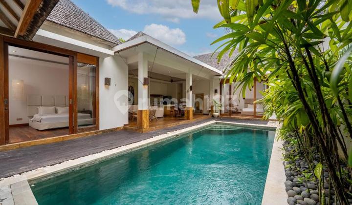 Compact Two Bedroom Leasehold Vacation Villa In North Seminyak Vl3455