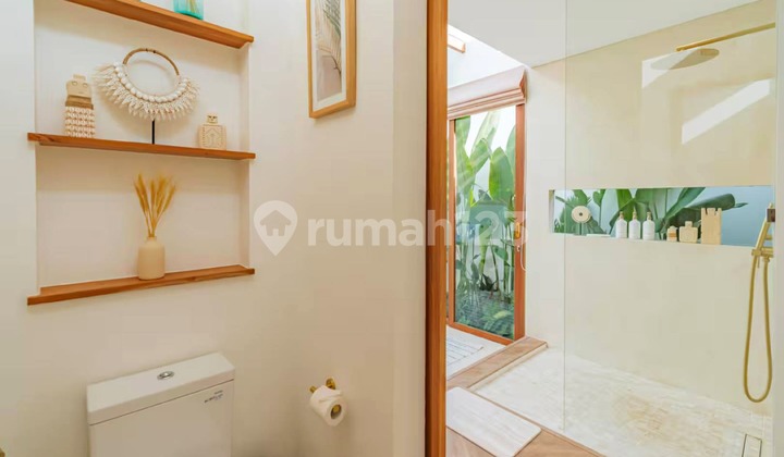Tropical Haven One Bedroom Leasehold Villa Walking Distance To The Beach In Canggu Slan019 2
