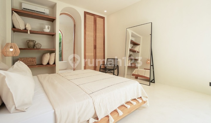 Brand New Long Lease Two Bedroom Property In Tumbak Bayuh VL3073 2