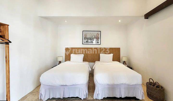 Generous seven bedroom freehold real estate in Benoa VL3263 2