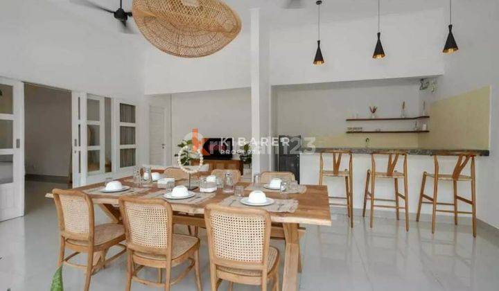 Charming Three bedroom Villa With Enclosed Living Area In Central Seminyak Yrr3473 2