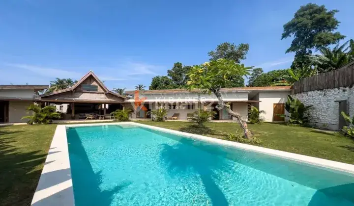 Tropical Paradise Three-Bedroom Villa Five-Minutes from Kedungu Beach (Available from May 21st 2025) YRR3543 1