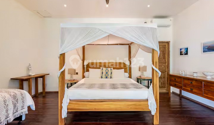 Artistic multi level five bedroom leasehold property in Batu Bolong VL3208 2