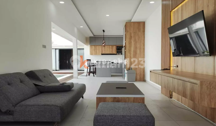 Charming Two-Bedroom Modern Villa with Open-Plan Living in Seminyak YRR3501 2