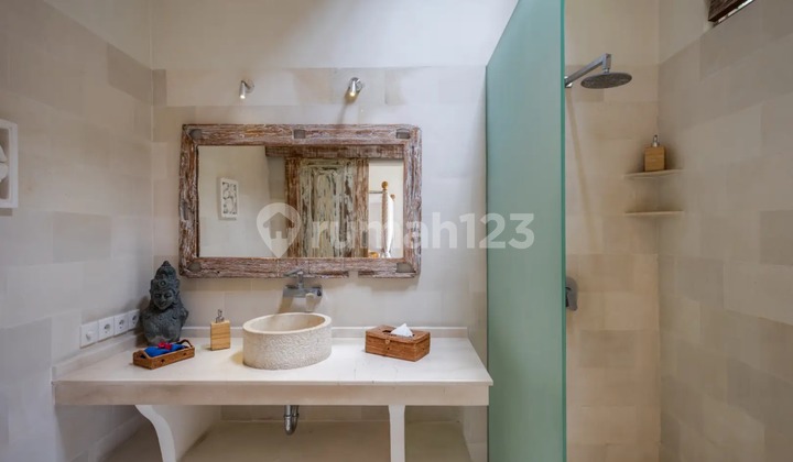 Charming Traditional Style Three Bedroom Leasehold Villa In Central Drupadi Area Vl453 2